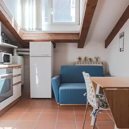 Ponterosso Torrebianca Elegant Suite-fibra Wifi アパート *