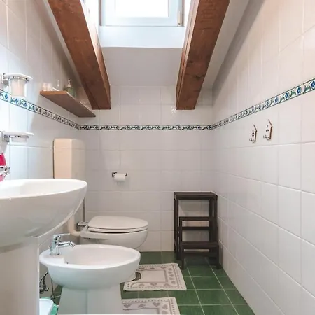 アパート Ponterosso Torrebianca Elegant Suite-fibra Wifi トリエステ